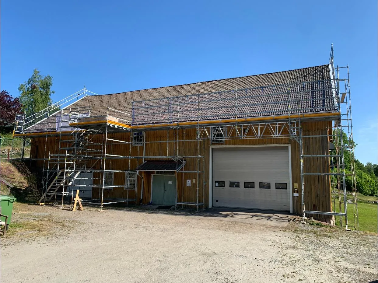 Villaprojekt med komplett ställning